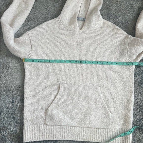 Vince Wool Pullover with hoodie S. - Picture 9 of 11